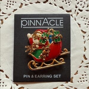 Vintage Pinnacle Santa Christmas Brooch with Earrings